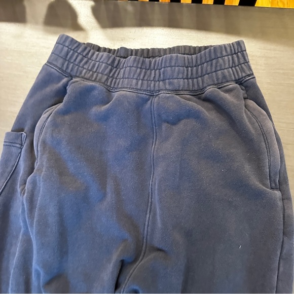 Free People Movement June Bug Jogger Navy Shade - Size XS - Picture 6 of 9